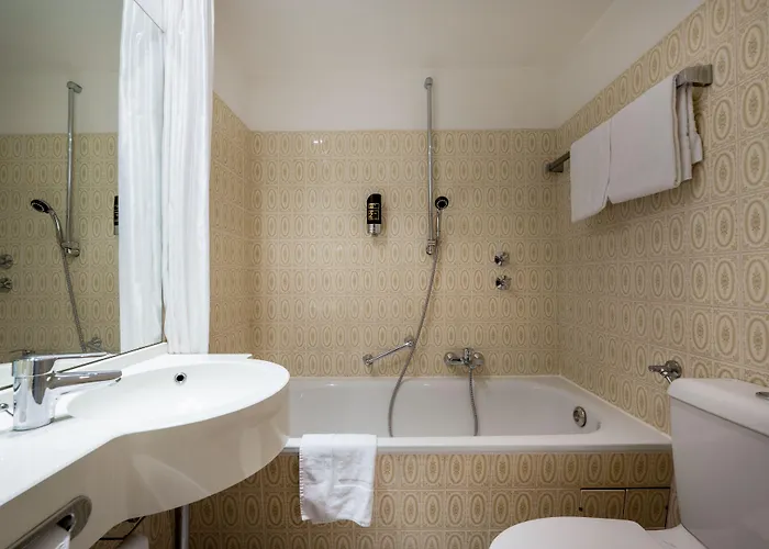 Hotel Arosa Oberkassel 3*