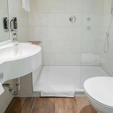 Otel Arosa Oberkassel 3*