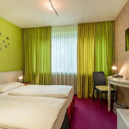 Arosa Oberkassel Otel 3*