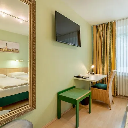 Arosa Oberkassel Otel