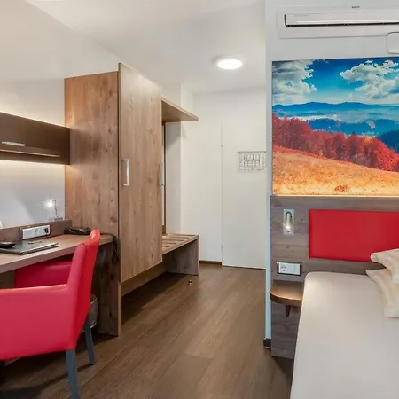 Arosa Oberkassel Otel 3*