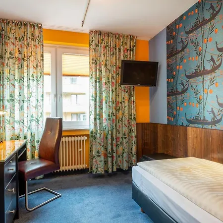 Arosa Oberkassel 3* デュッセルドルフ