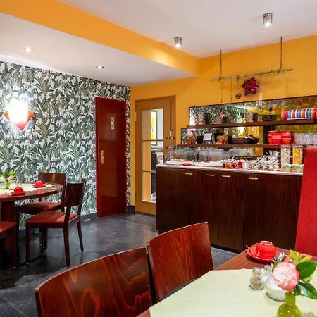 Arosa Oberkassel 3* デュッセルドルフ