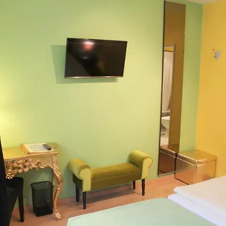 Arosa Oberkassel Otel 3*