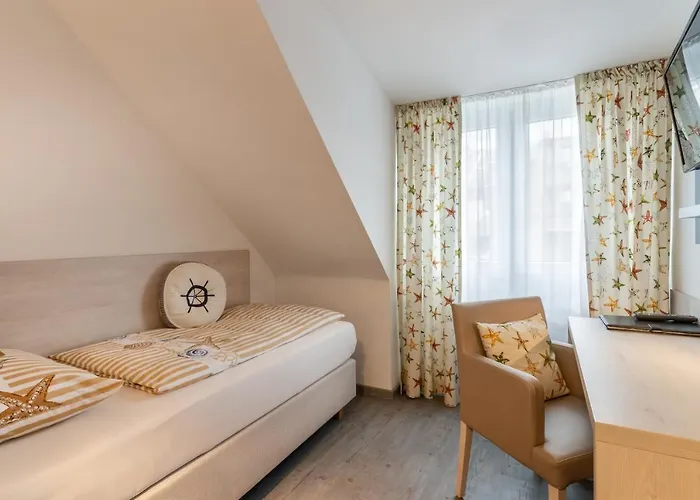 Arosa Oberkassel 3*