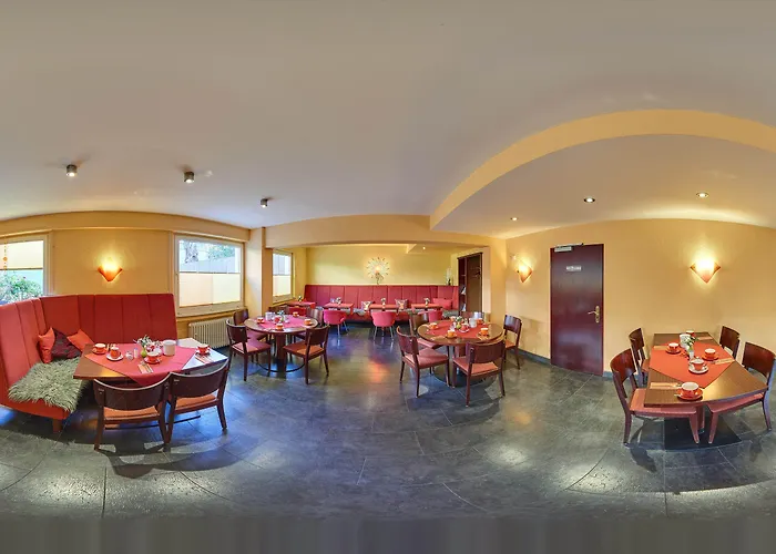 Arosa Oberkassel 3*