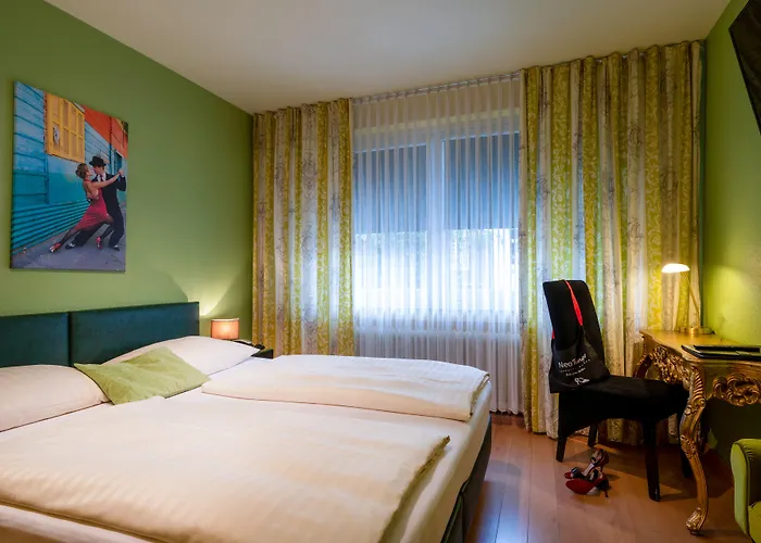 Arosa Oberkassel 3*