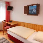 Arosa Oberkassel 3*