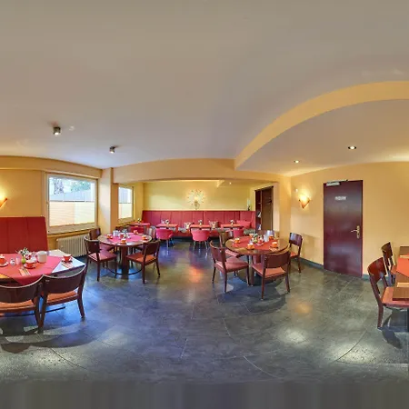 Arosa Oberkassel 3*