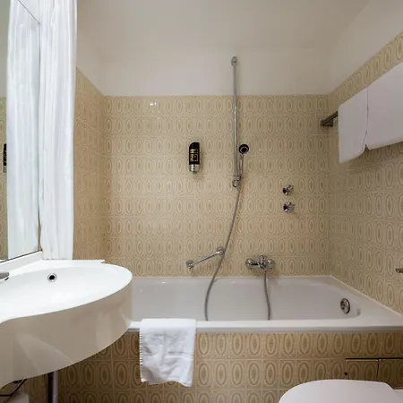 Hotel Arosa Oberkassel 3*