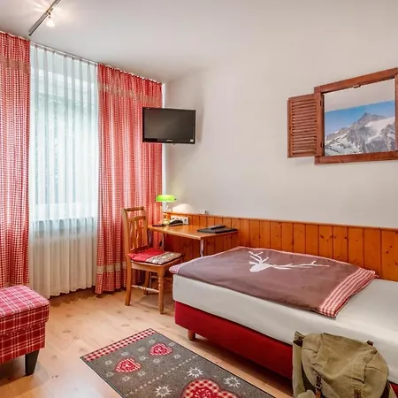 Arosa Oberkassel Отель